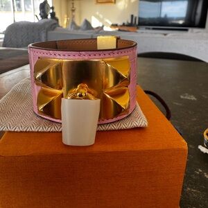 Hermes Collier CDC in pink alligator leathers with gold plated hardware